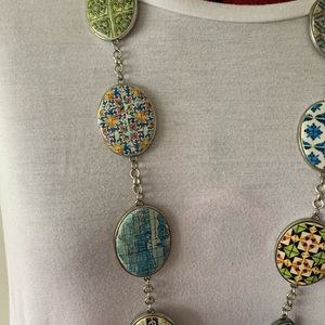 GORGEOUS OVAL TILE NECKLACE